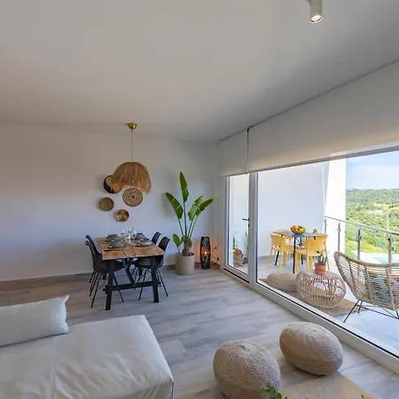 Centric, Terrace & Pool - Fiberglass Wifi Apartment Tarifa