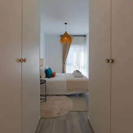 Apartment Centric, Terrace & Pool - Fiberglass Wifi *